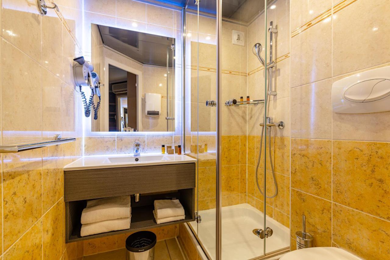 Standard Double Room Access to swimming pool or fitness